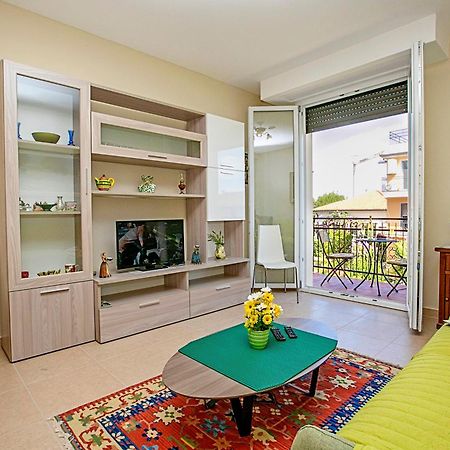 Villa Mimosa - Appartamento 2 - Happy Rentals 데센자노델가르다 외부 사진